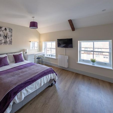 Isabella House - Hereford City Centre Aparthotel, By Rentmyhouse Zewnętrze zdjęcie