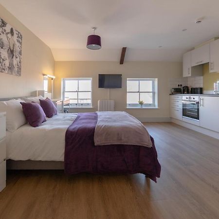 Isabella House - Hereford City Centre Aparthotel, By Rentmyhouse Zewnętrze zdjęcie